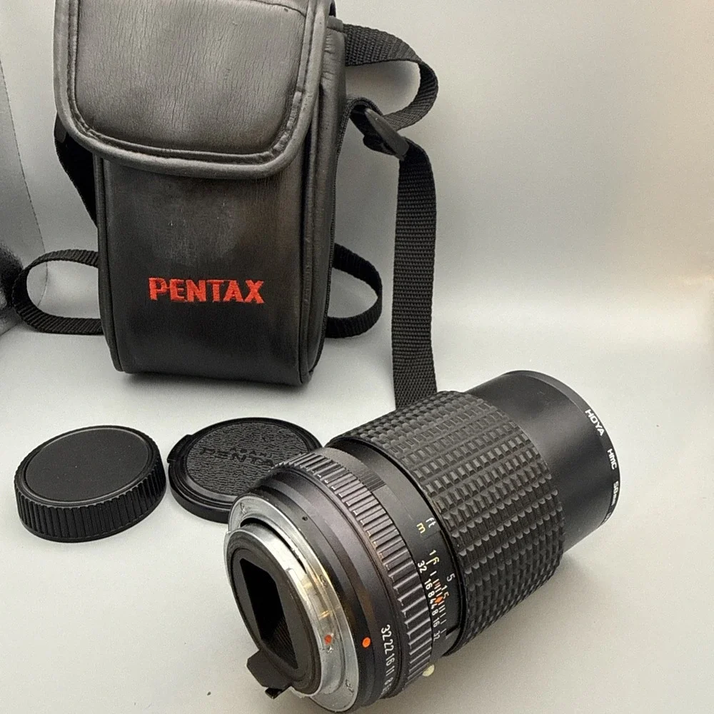 Pentax SMC 135mm  Telephoto Camera Lens W/Caps ,58mm Asahi & Pentax Travel Case
